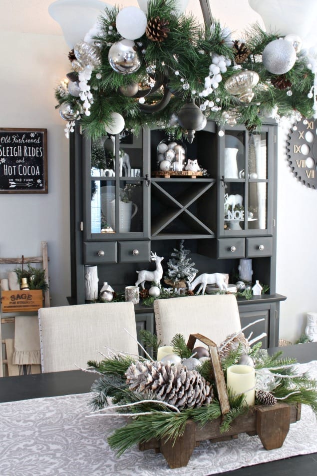 15 Creative Ways to Decorate with Pinecones from Top Craft Experts